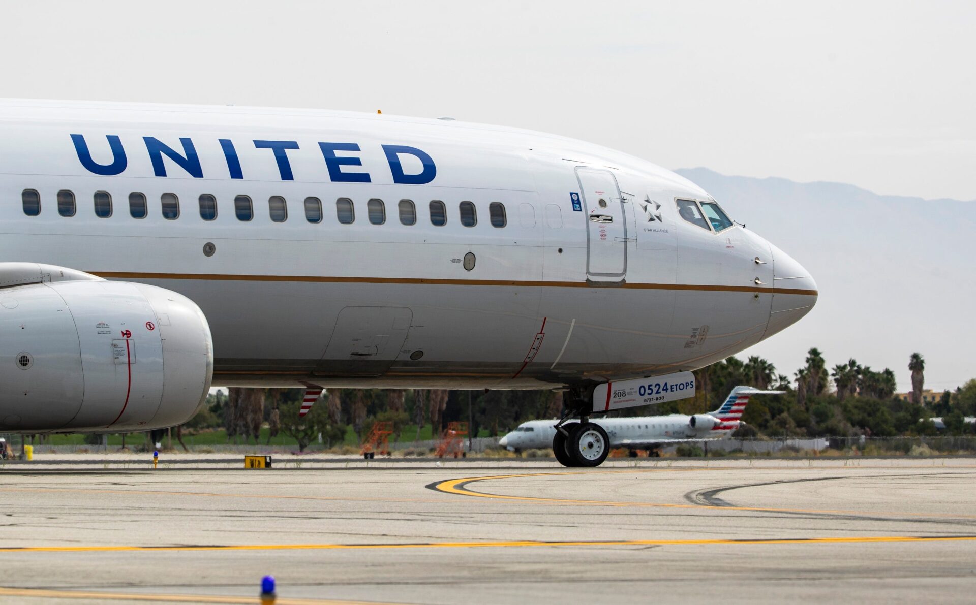 Texas Mom Allegedly Booted Off United Flight Over Pronouns, Loses Medications [VIDEOS]