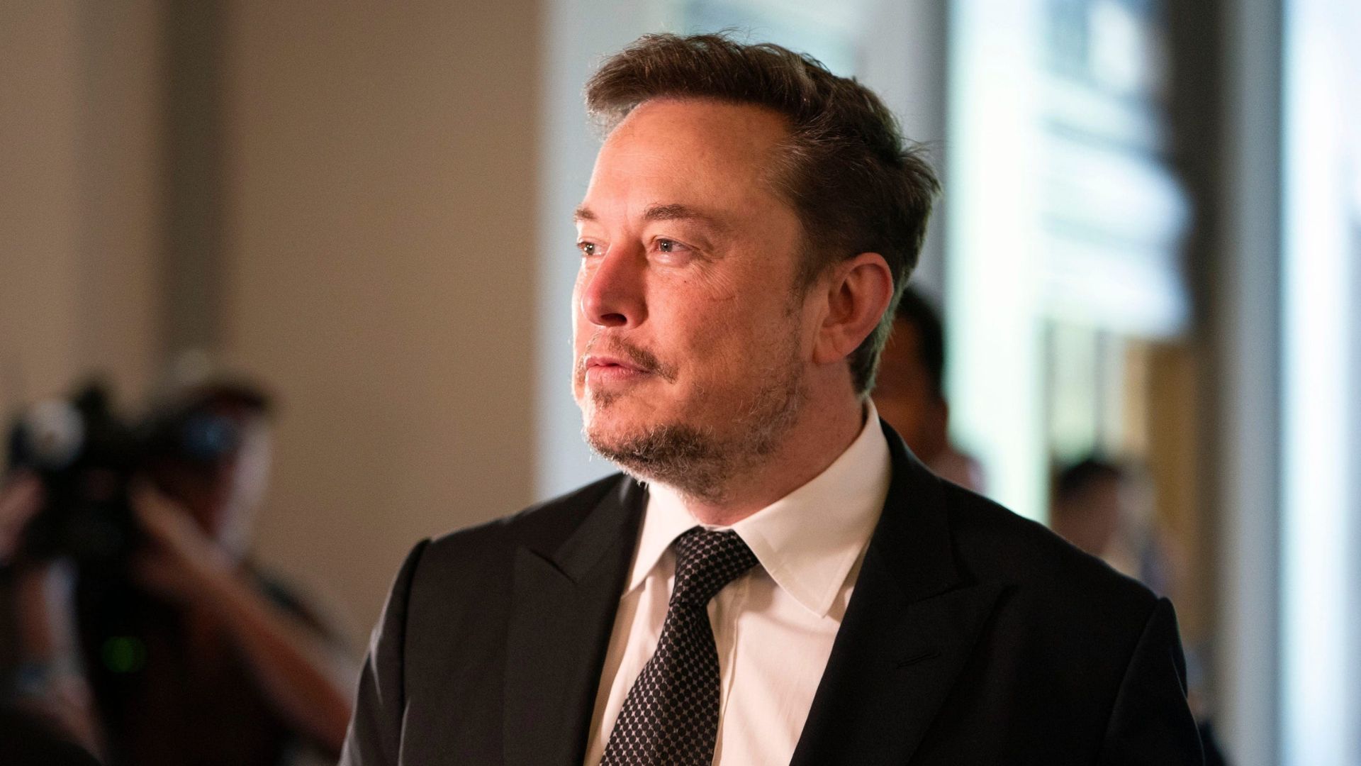 The SEC Threatens Sanctions Against Elon Musk, He Claps Back On X [WATCH]