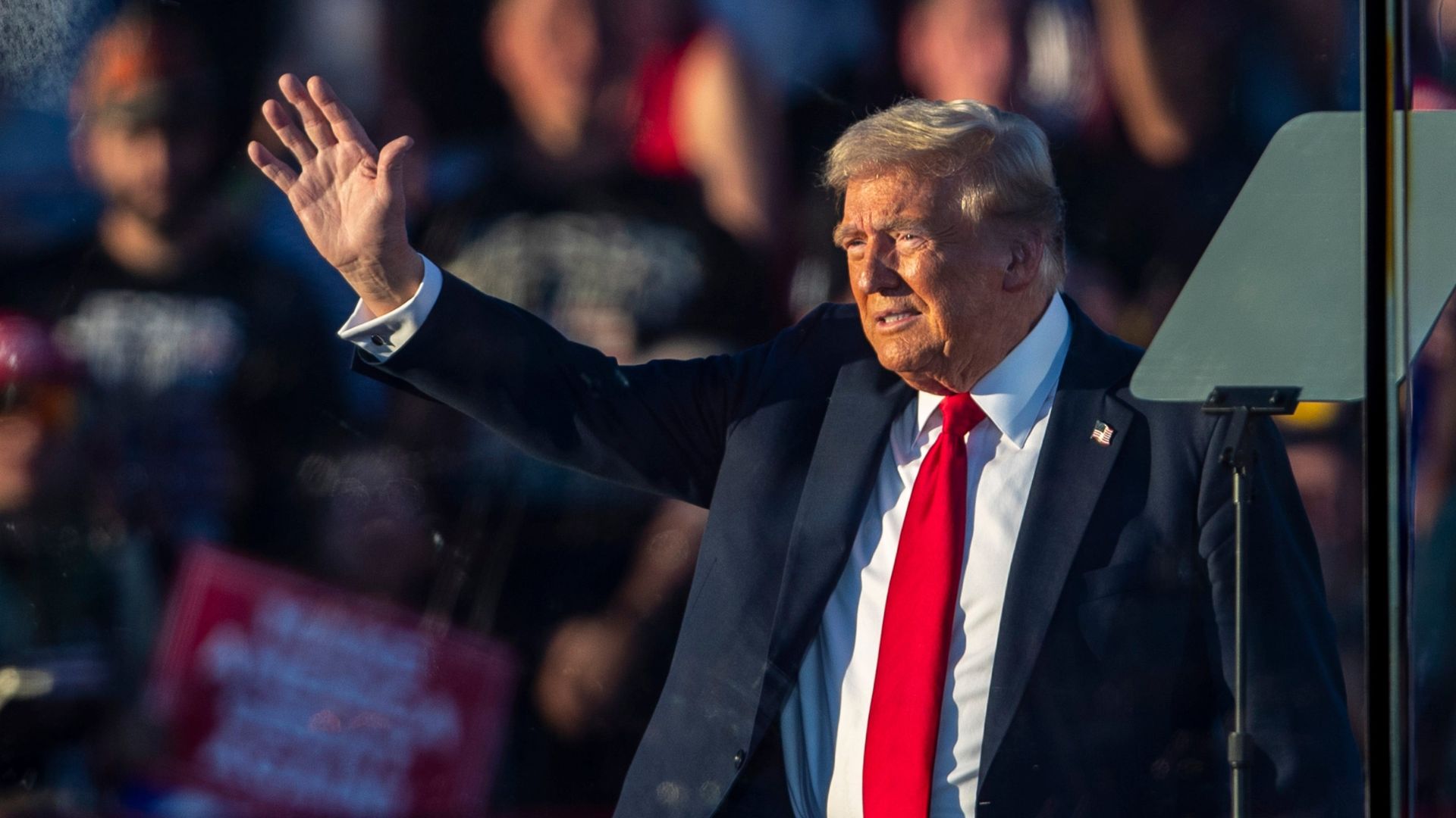 Trump Blasts Harris For Stunning Admission, Massive California Crowd Cheers [WATCH]