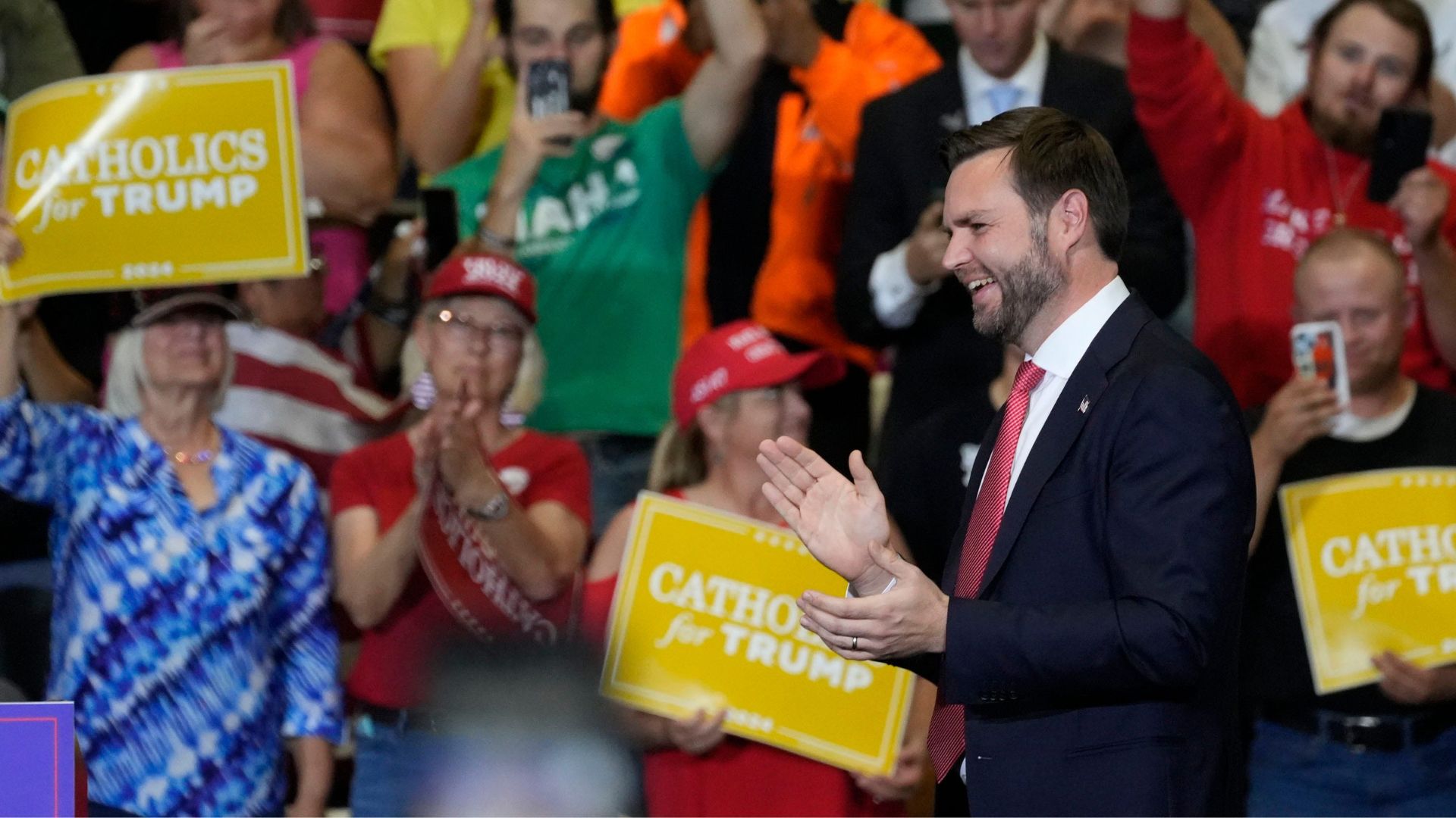 JD Vance Rebukes Kamala’s Anti-Christian Comments, Says ‘Jesus Is King’ [WATCH]