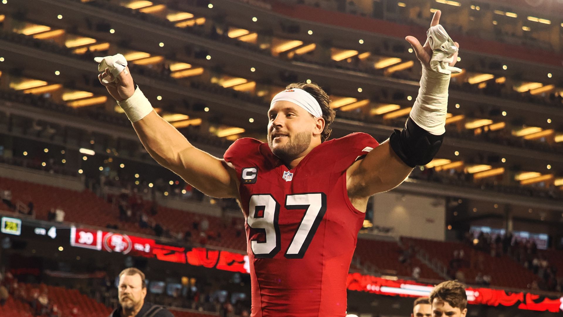 49ers Star Interrupts Teammate’s Sideline Interview With A MAGA Hat Appearance [WATCH]