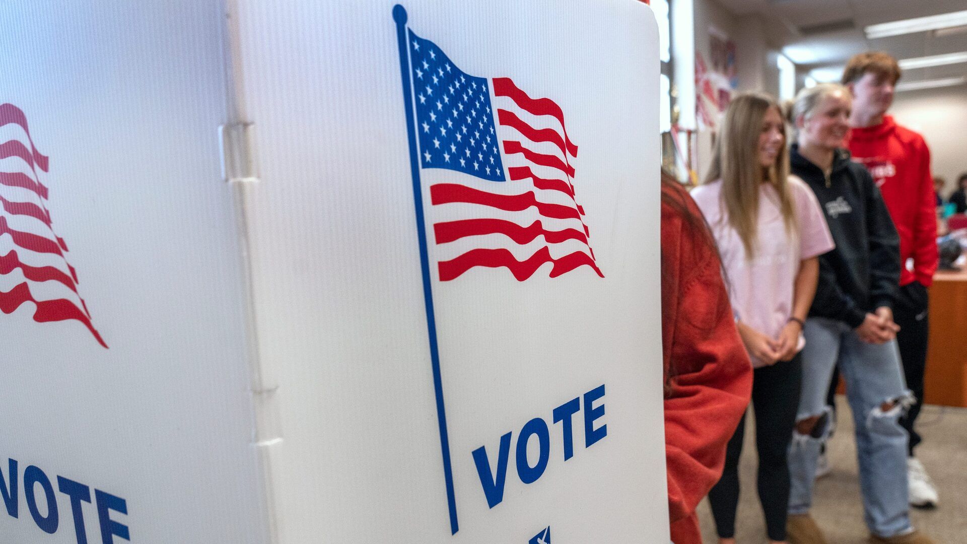 California Teacher Bribes Students With Pizza If They Vote For Kamala In ‘Mock Election’ [WATCH]