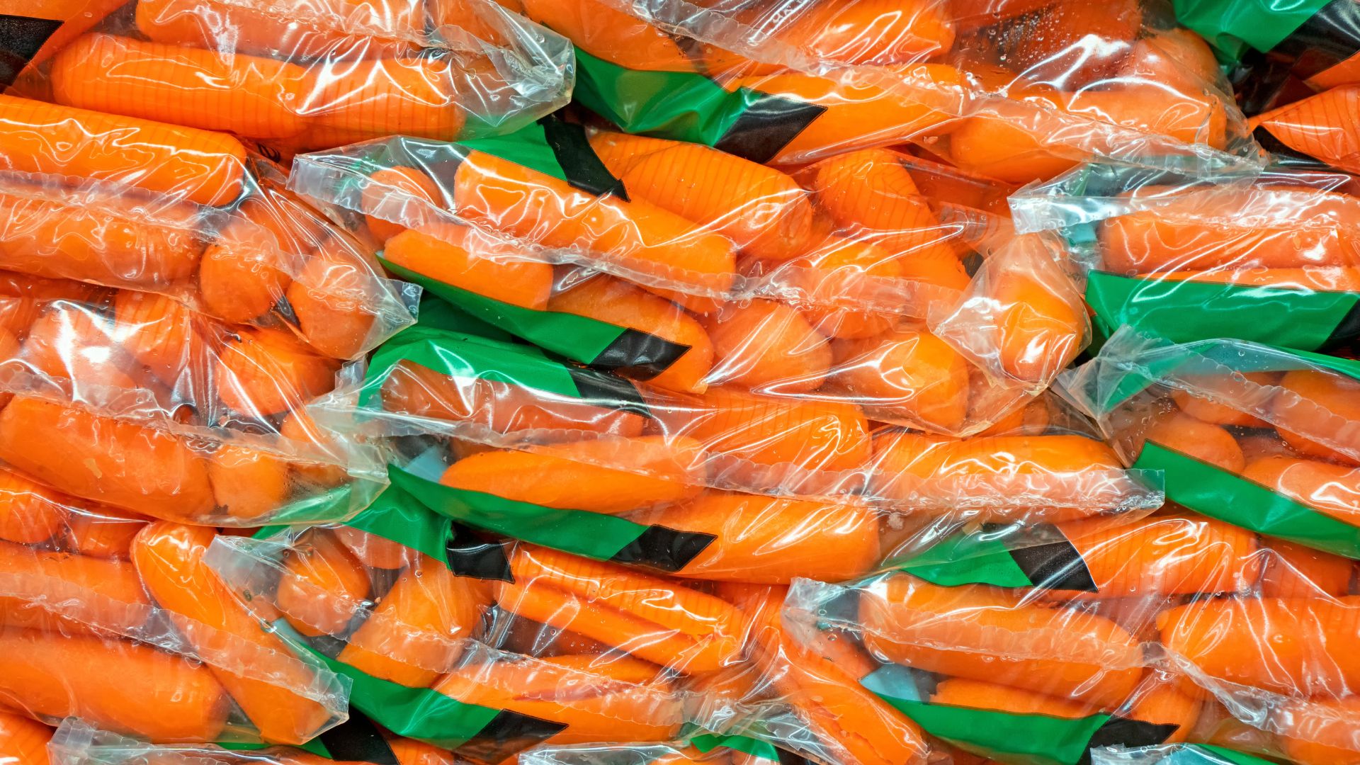 FDA Issues Organic Carrot Recall After Vegetable Kills One, Dozens Sickened [WATCH]