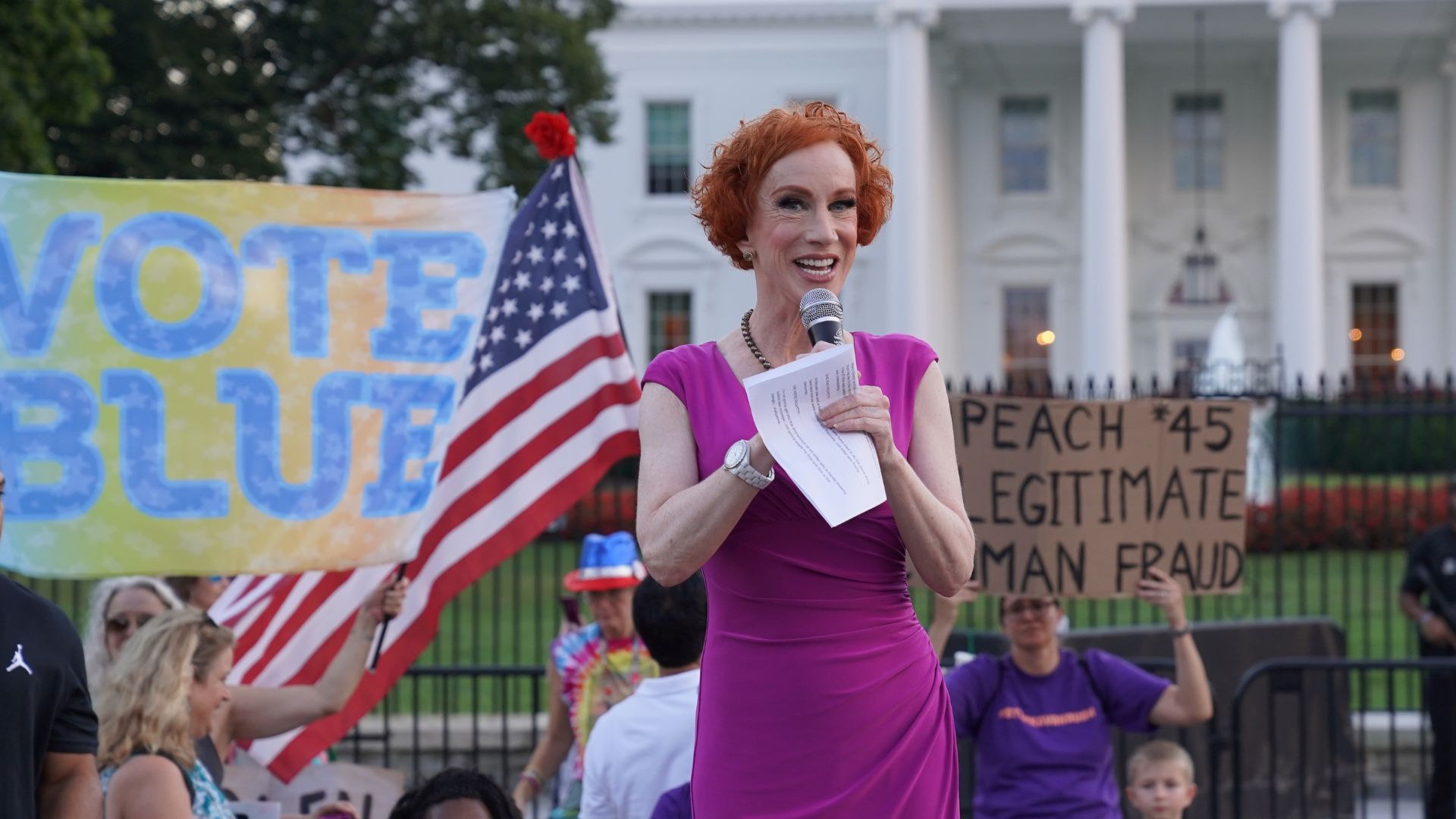 Kathy Griffin Tells People To See Her Show Before She’s Put Into Trump’s ‘Internment Camp’